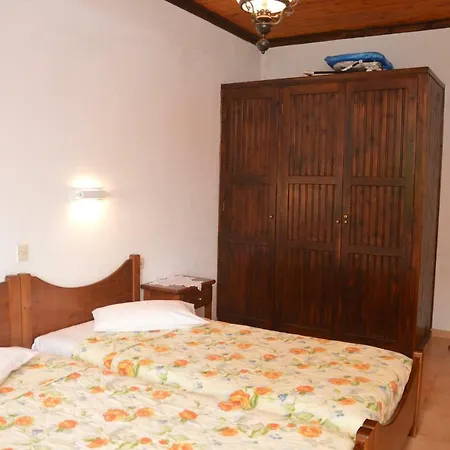 Holiday home Triantafyllia's House *