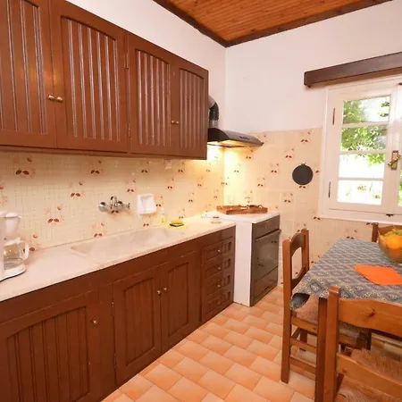 بيت للعطل Triantafyllia's House